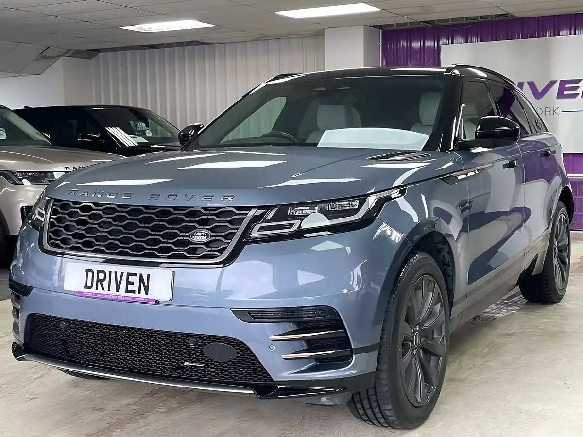 Used 2022 Land Rover Range Rover Velar R-Dynamic Se Byron Blue - Interior and Exterior details 7
