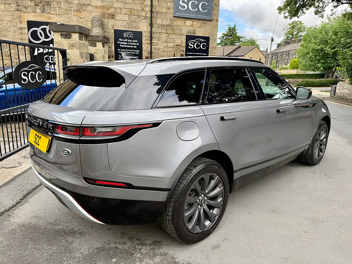 Used 2022 Land Rover Range Rover Velar R-Dynamic Se Eiger Grey - Interior and Exterior details 10
