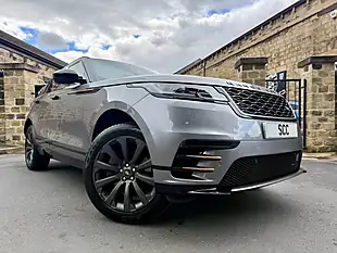 Used 2022 Land Rover Range Rover Velar R-Dynamic Se Eiger Grey - Interior and Exterior details 3