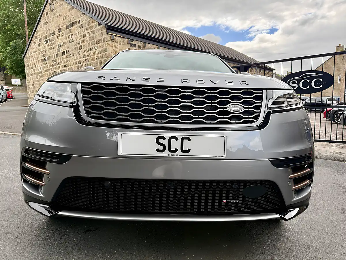Used 2022 Land Rover Range Rover Velar R-Dynamic Se Eiger Grey - Interior and Exterior details 5