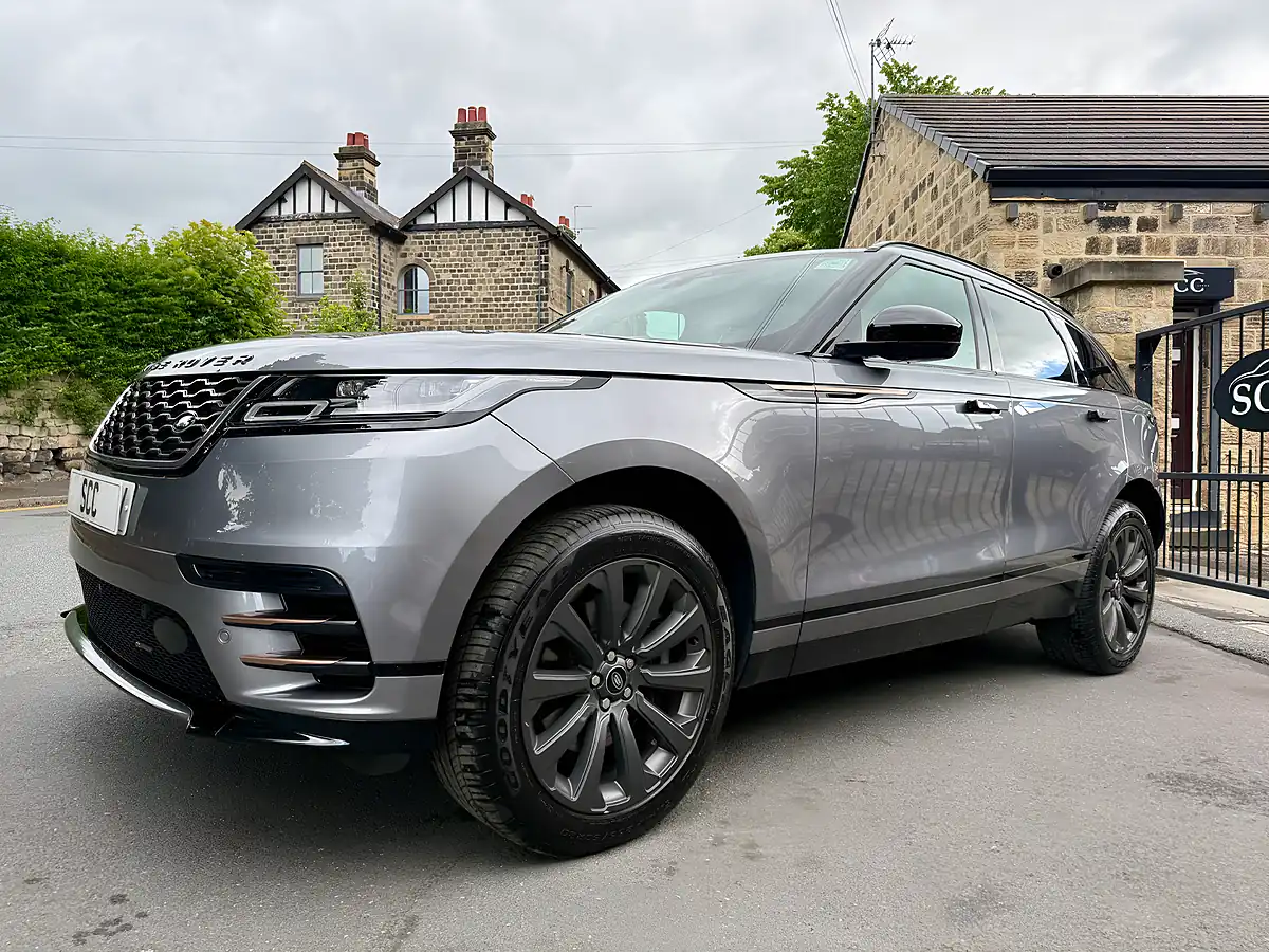 Used 2022 Land Rover Range Rover Velar R-Dynamic Se Eiger Grey - Interior and Exterior details 6