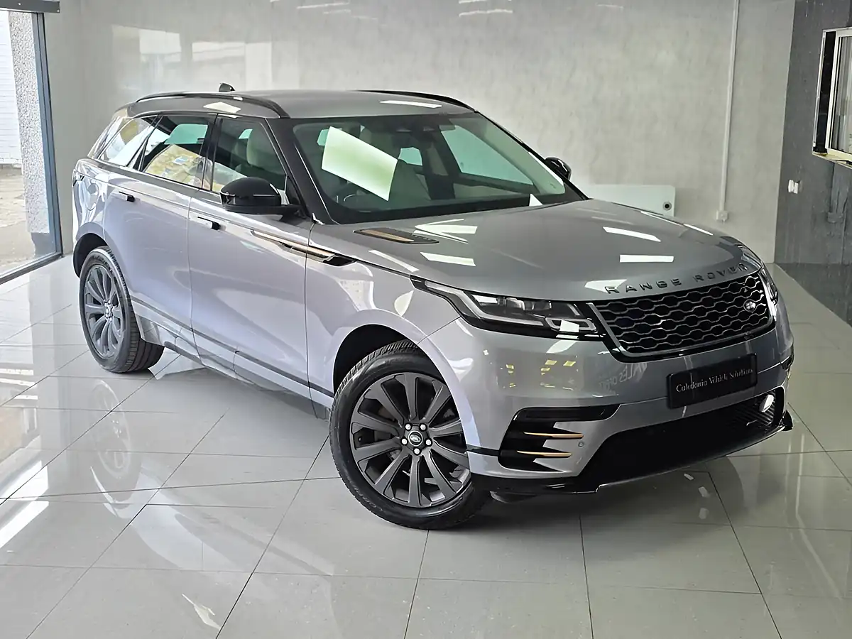 Used 2022 Land Rover Range Rover Velar R-Dynamic Se Grey - Interior and Exterior details 15