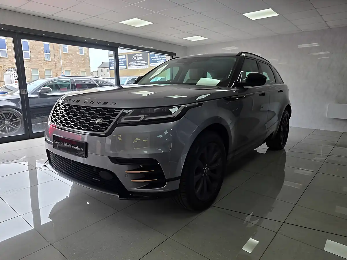 Used 2022 Land Rover Range Rover Velar R-Dynamic Se Grey - Interior and Exterior details 18