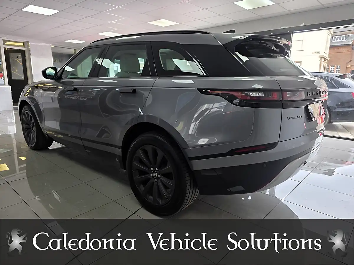 Used 2022 Land Rover Range Rover Velar R-Dynamic Se Grey - Interior and Exterior details 3