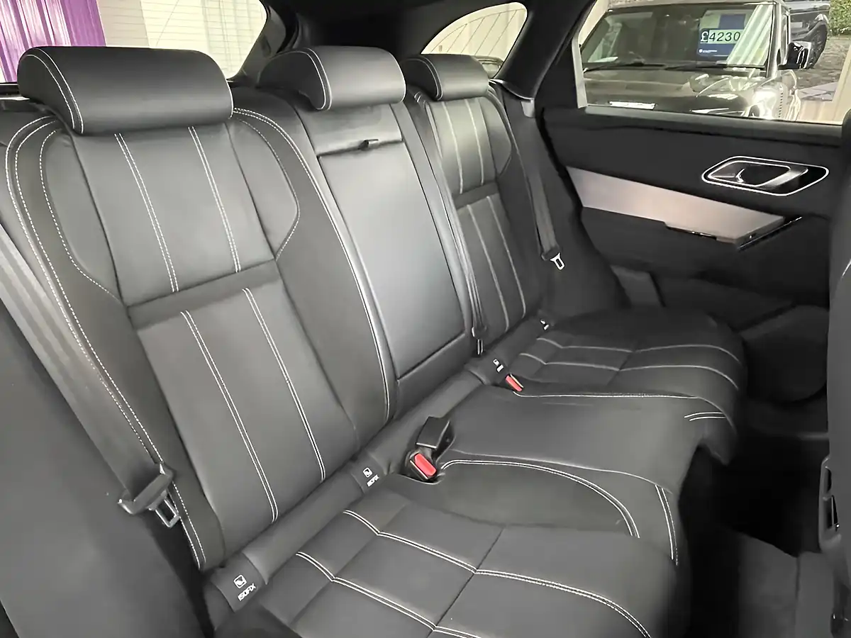 Used 2022 Land Rover Range Rover Velar R-Dynamic Se Santorini Black - Interior and Exterior details 14