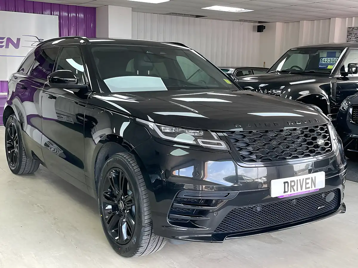Used 2022 Land Rover Range Rover Velar R-Dynamic Se Santorini Black - Interior and Exterior details 5