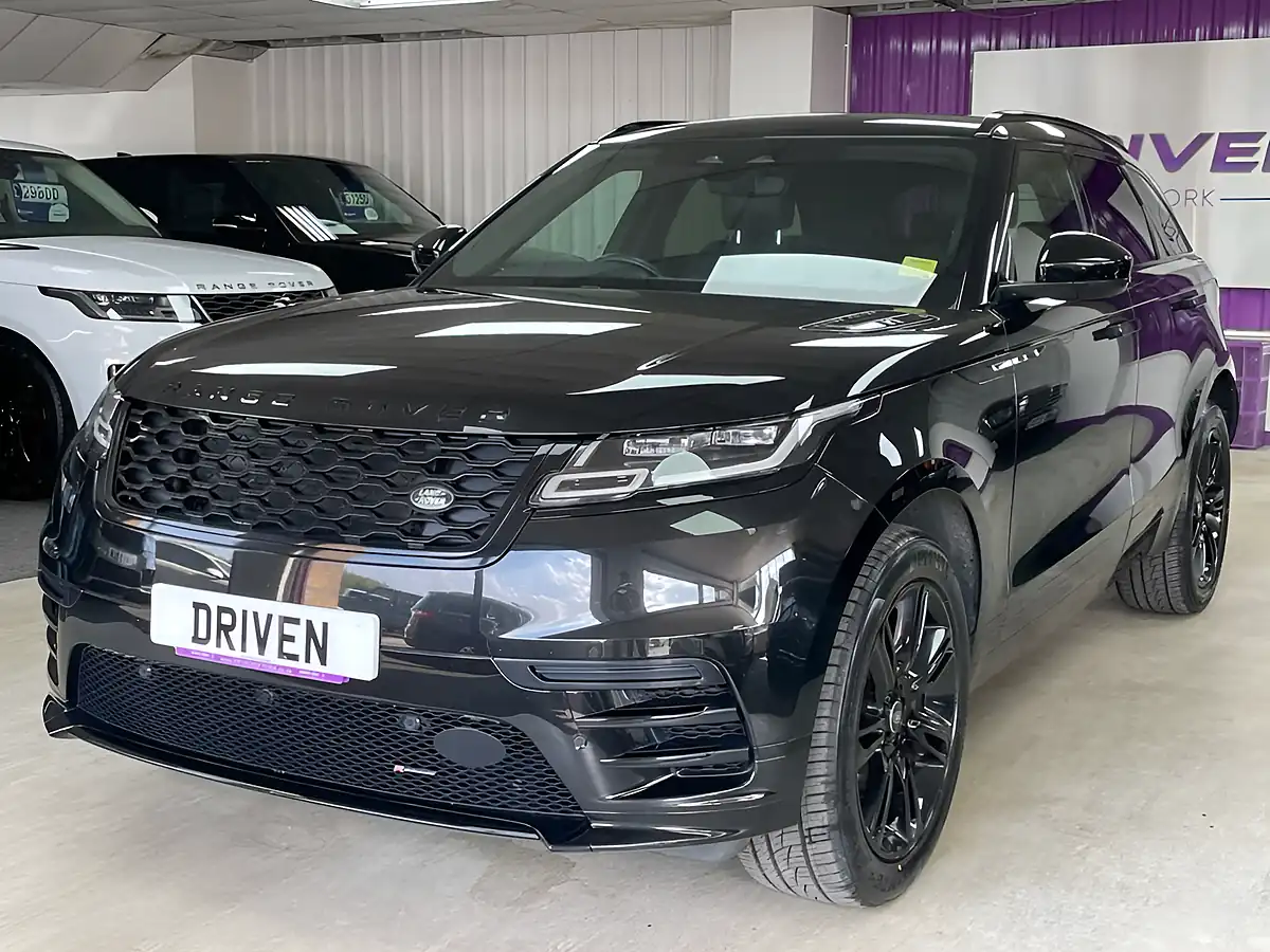 Used 2022 Land Rover Range Rover Velar R-Dynamic Se Santorini Black - Interior and Exterior details 7