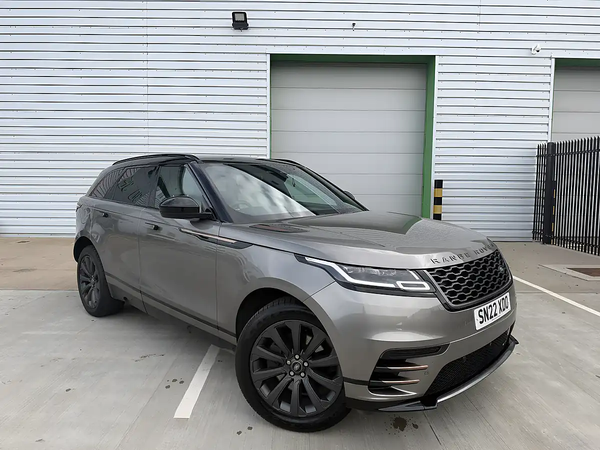 Used 2022 Land Rover Range Rover Velar R-Dynamic Se Silver - Front View