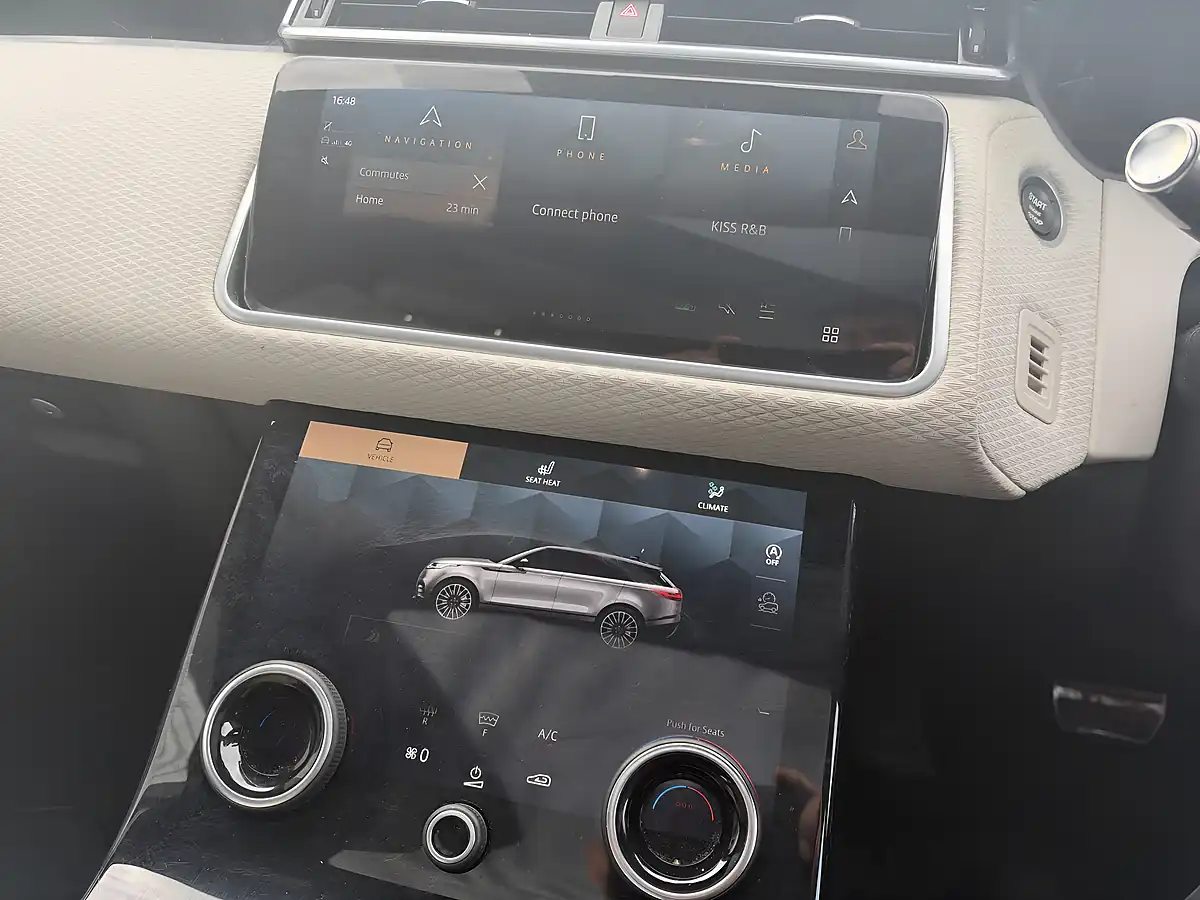 Used 2022 Land Rover Range Rover Velar R-Dynamic Se Silver - Interior and Exterior details 15