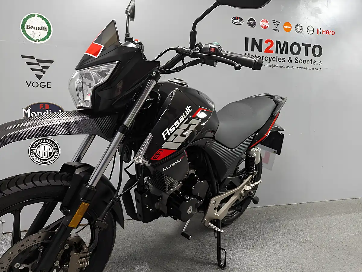 Used 2022 Lexmoto Assault 125 Black - Interior and Exterior details 11