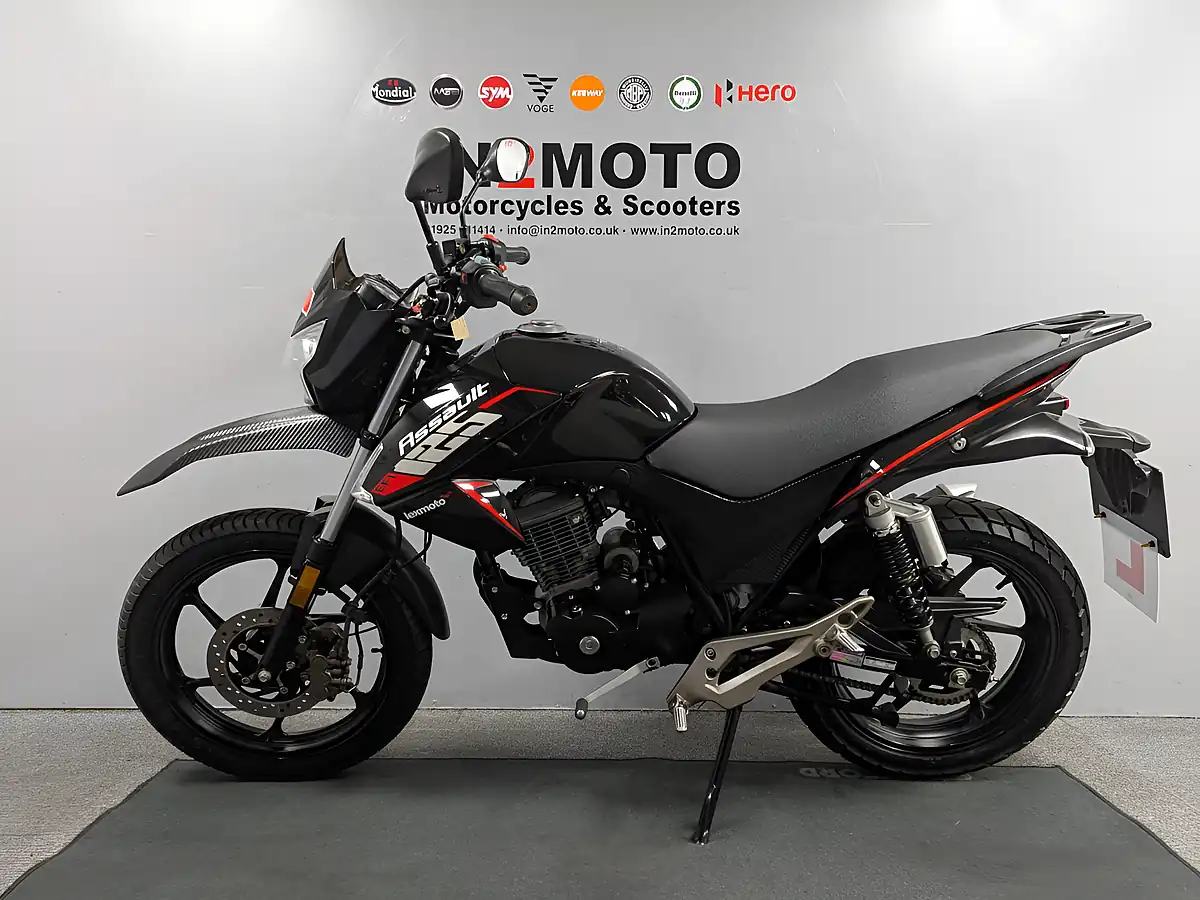 Used 2022 Lexmoto Assault 125 Black - Interior and Exterior details 9