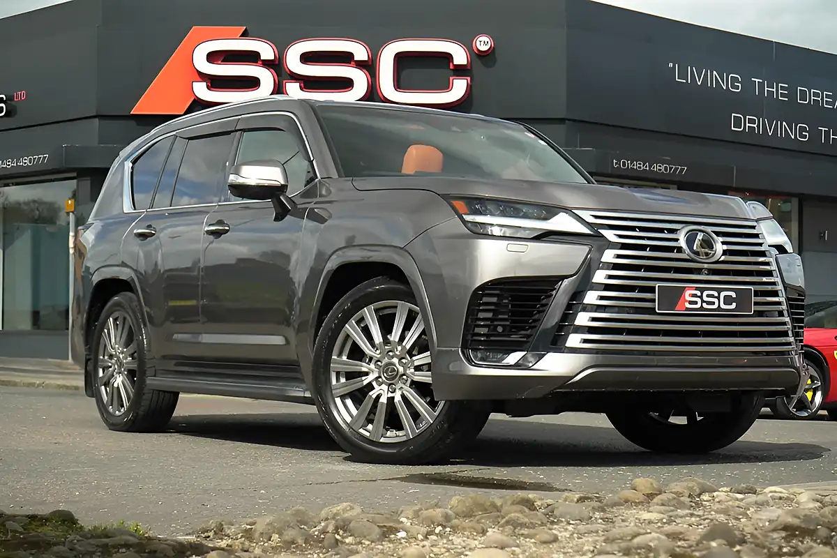 Used 2022 Lexus Lx 600 Ultra Luxury 4 SEAT Grey - Front View