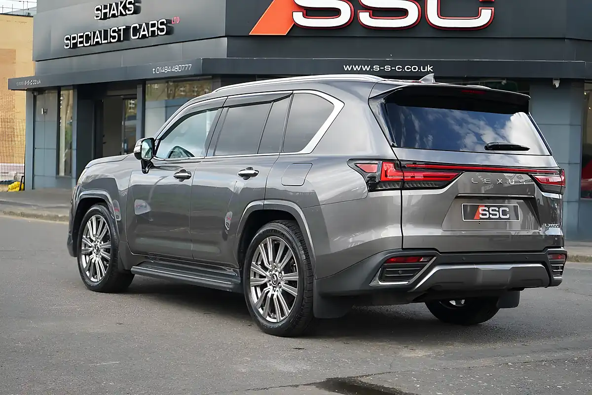 Used 2022 Lexus Lx 600 Ultra Luxury 4 SEAT Grey - Interior and Exterior details 10