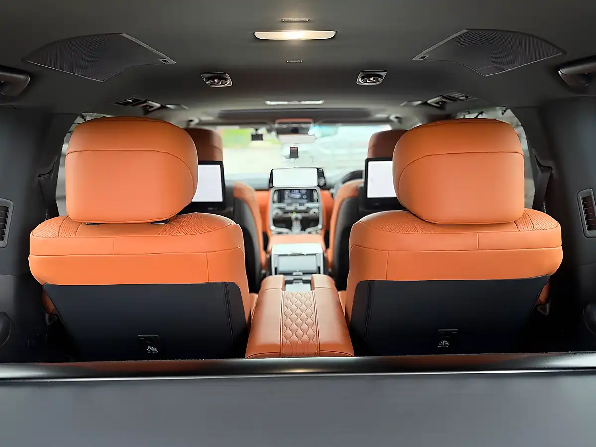 Used 2022 Lexus Lx 600 Ultra Luxury 4 SEAT Grey - Interior and Exterior details 18