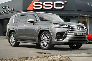 Used 2022 Lexus Lx 600 Ultra Luxury 4 SEAT Grey - Interior and Exterior details 5