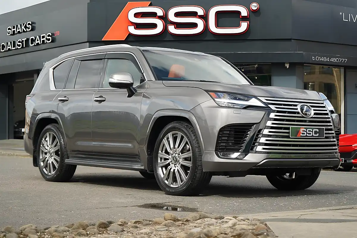 Used 2022 Lexus Lx 600 Ultra Luxury 4 SEAT Grey - Interior and Exterior details 5