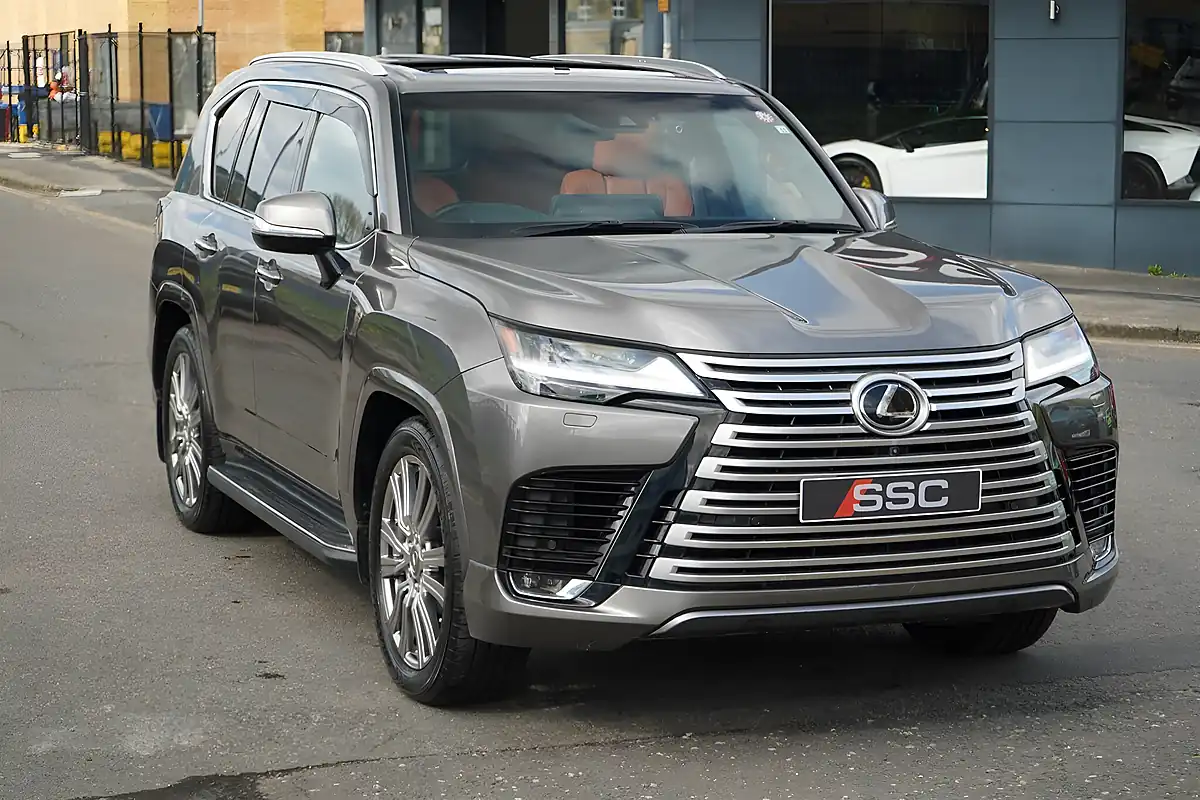 Used 2022 Lexus Lx 600 Ultra Luxury 4 SEAT Grey - Interior and Exterior details 6