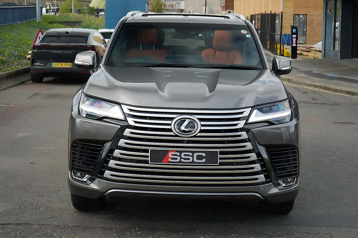 Used 2022 Lexus Lx 600 Ultra Luxury 4 SEAT Grey - Interior and Exterior details 7
