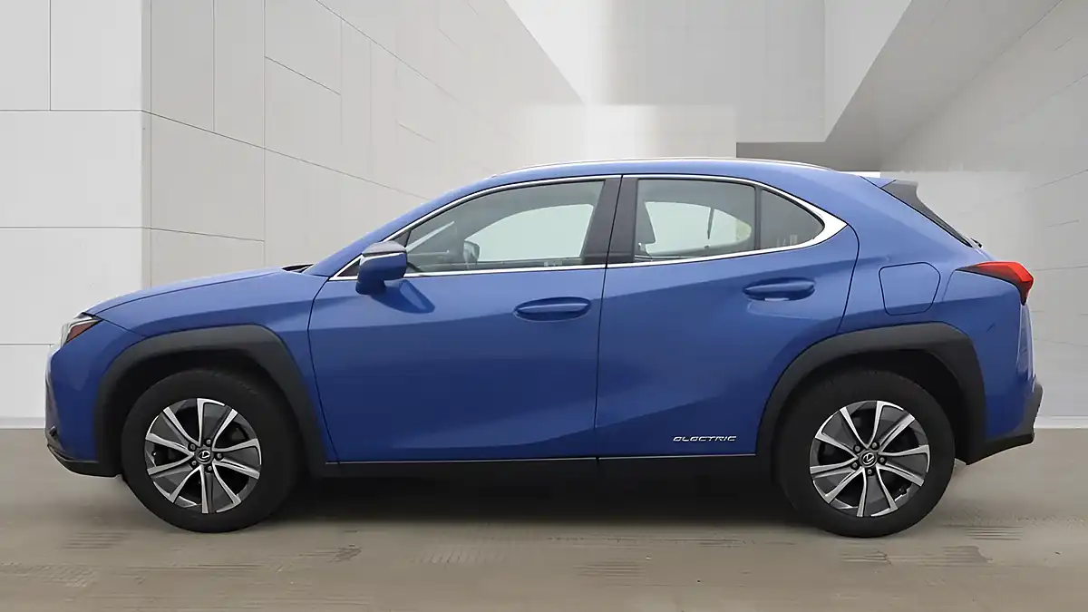 Used 2022 Lexus Ux Blue - Interior and Exterior details 9