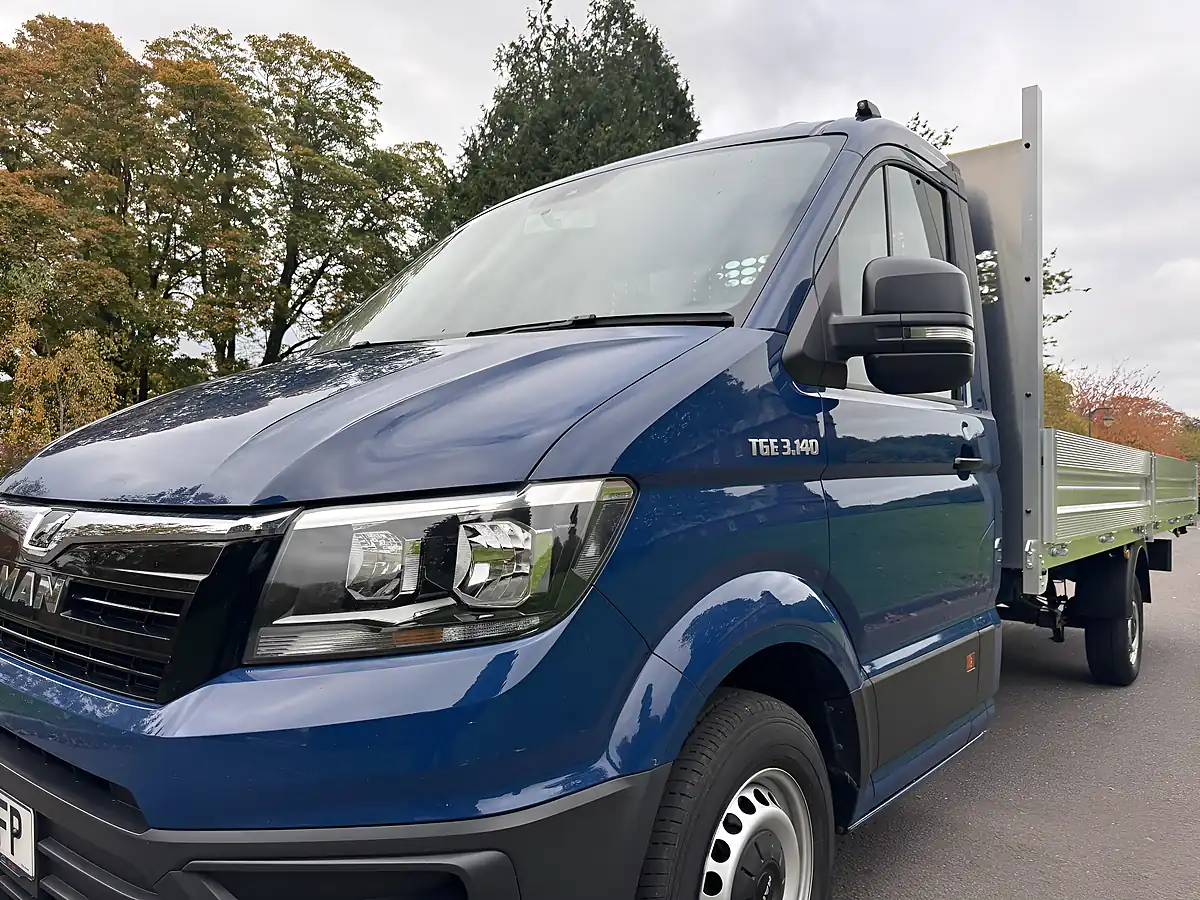 Used 2022 Man Tge Dropside Blue - Interior and Exterior details 13