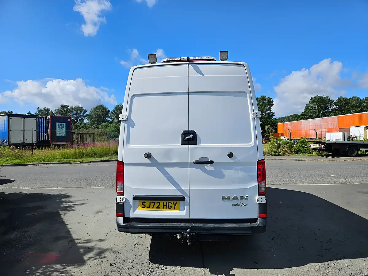 Used 2022 Man Tge Lion Xs White - Interior and Exterior details 7