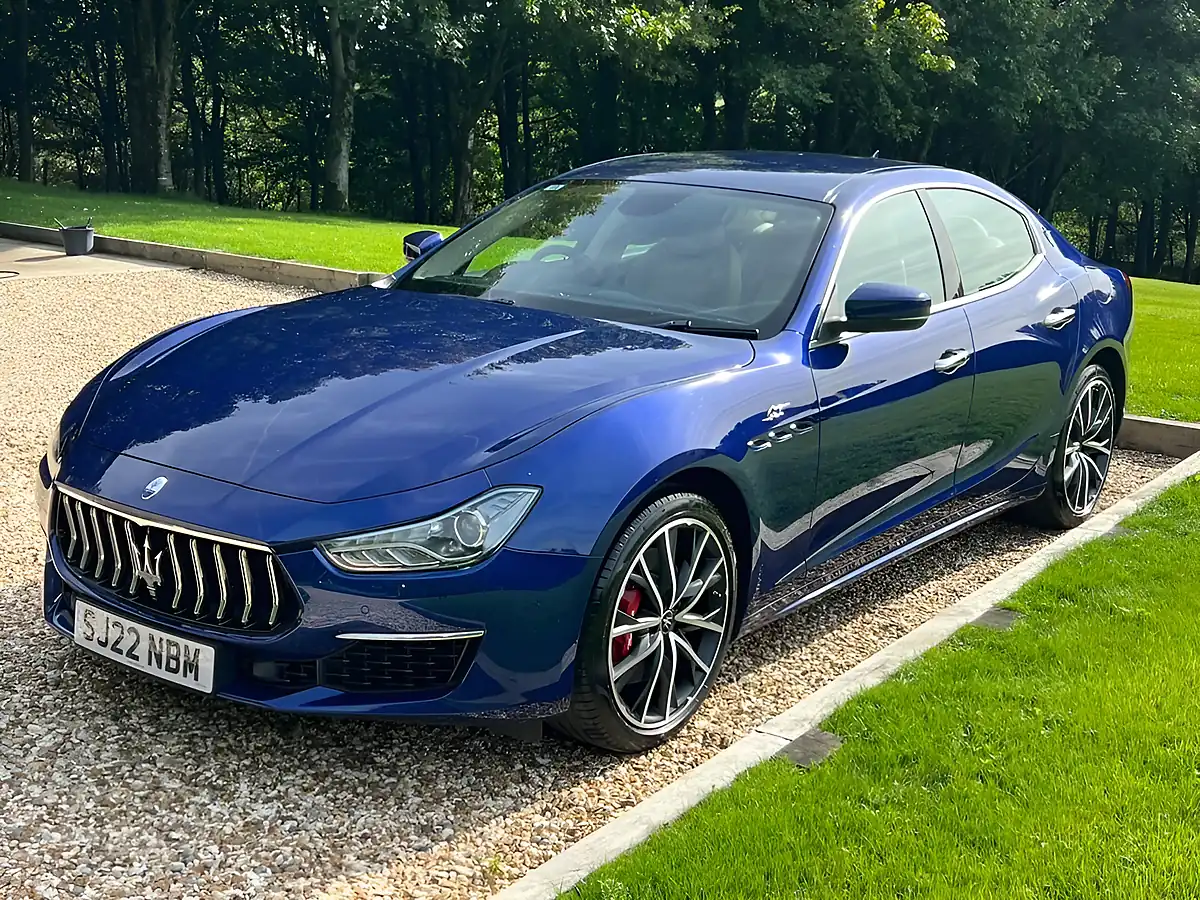 Used 2022 Maserati Ghibli GT Blue - Front View