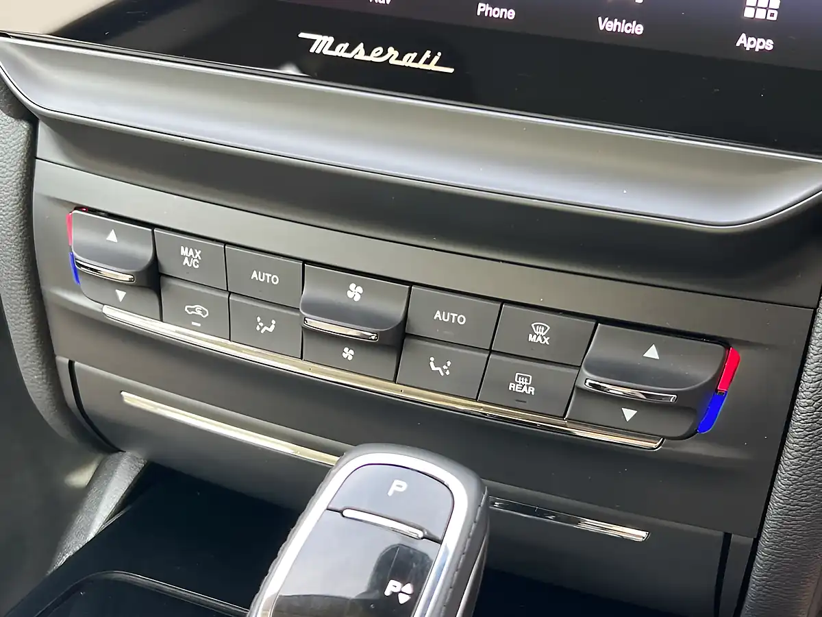 Used 2022 Maserati Ghibli GT Blue - Interior and Exterior details 11