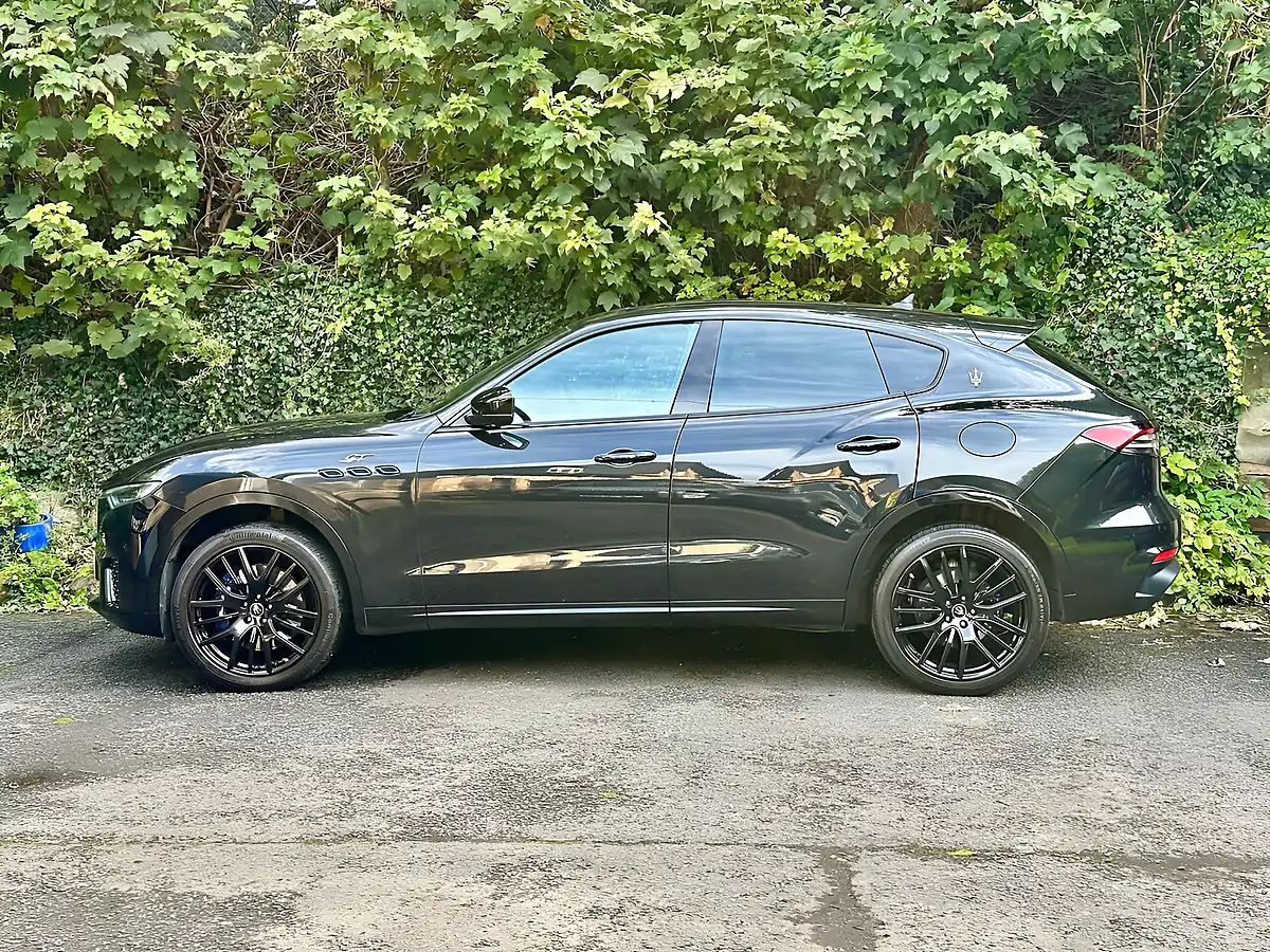 Used 2022 Maserati Levante GT Nero Ribelle - Interior and Exterior details 3
