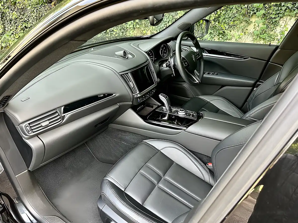 Used 2022 Maserati Levante GT Nero Ribelle - Interior and Exterior details 7
