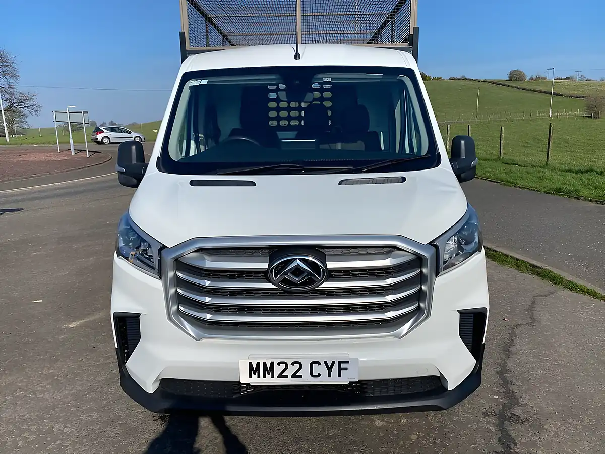 Used 2022 Maxus Deliver 9 Mwb Tipper White - Interior and Exterior details 12