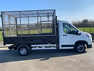 Used 2022 Maxus Deliver 9 Mwb Tipper White - Interior and Exterior details 2
