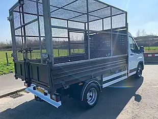 Used 2022 Maxus Deliver 9 Mwb Tipper White - Interior and Exterior details 3