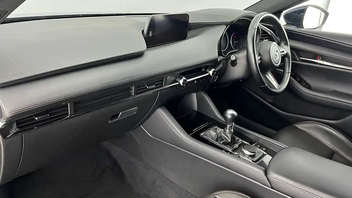 Used 2022 Mazda 3 GT Sport Tech Edition Blue - Interior and Exterior details 8