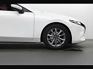 Used 2022 Mazda 3 Se-L Lux White - Interior and Exterior details 14