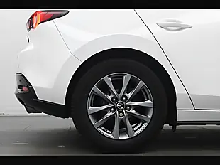 Used 2022 Mazda 3 Se-L Lux White - Interior and Exterior details 16
