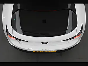 Used 2022 Mazda 3 Se-L Lux White - Interior and Exterior details 17