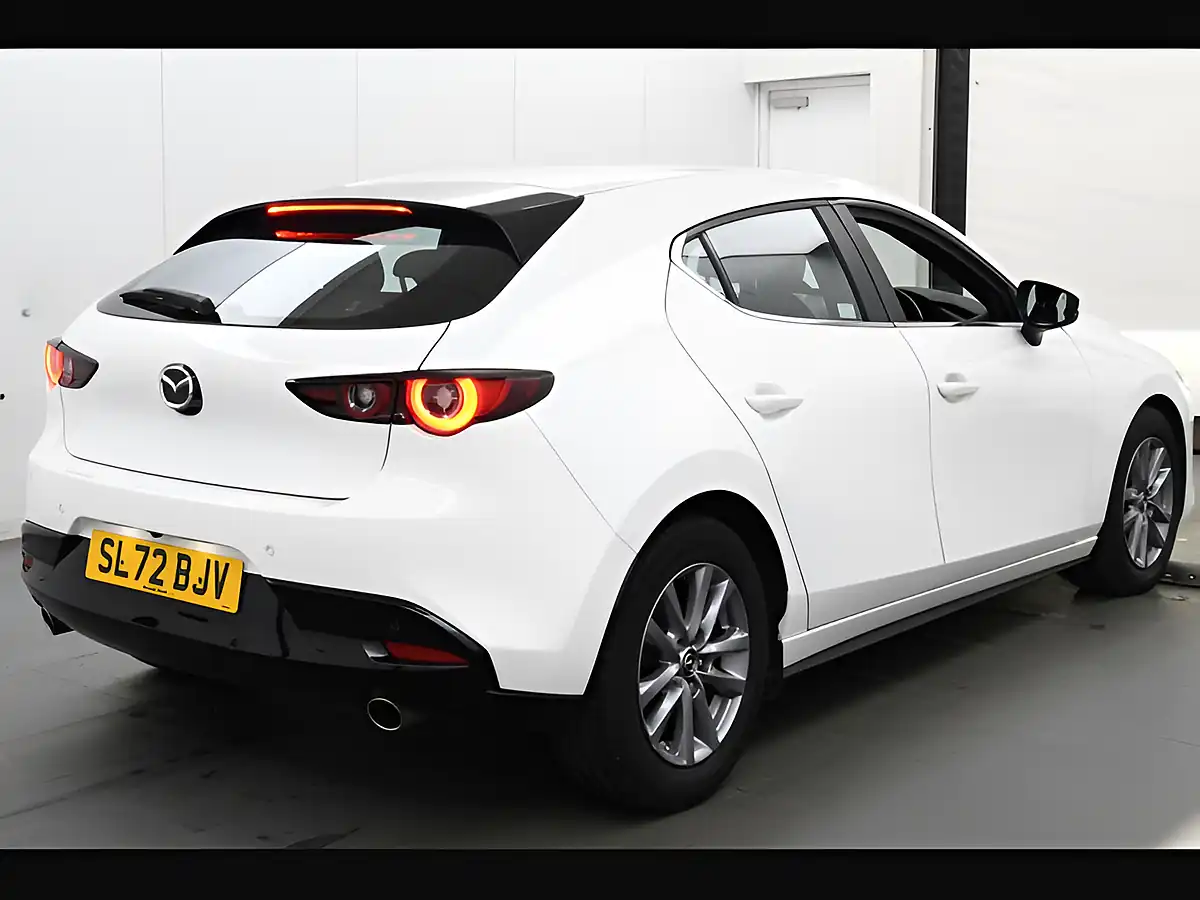 Used 2022 Mazda 3 Se-L Lux White - Interior and Exterior details 9