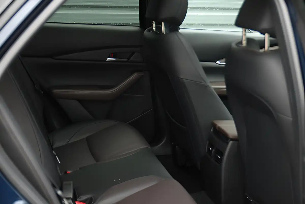 Used 2022 Mazda CX-30 GT Sport Tech Blue - Interior and Exterior details 6