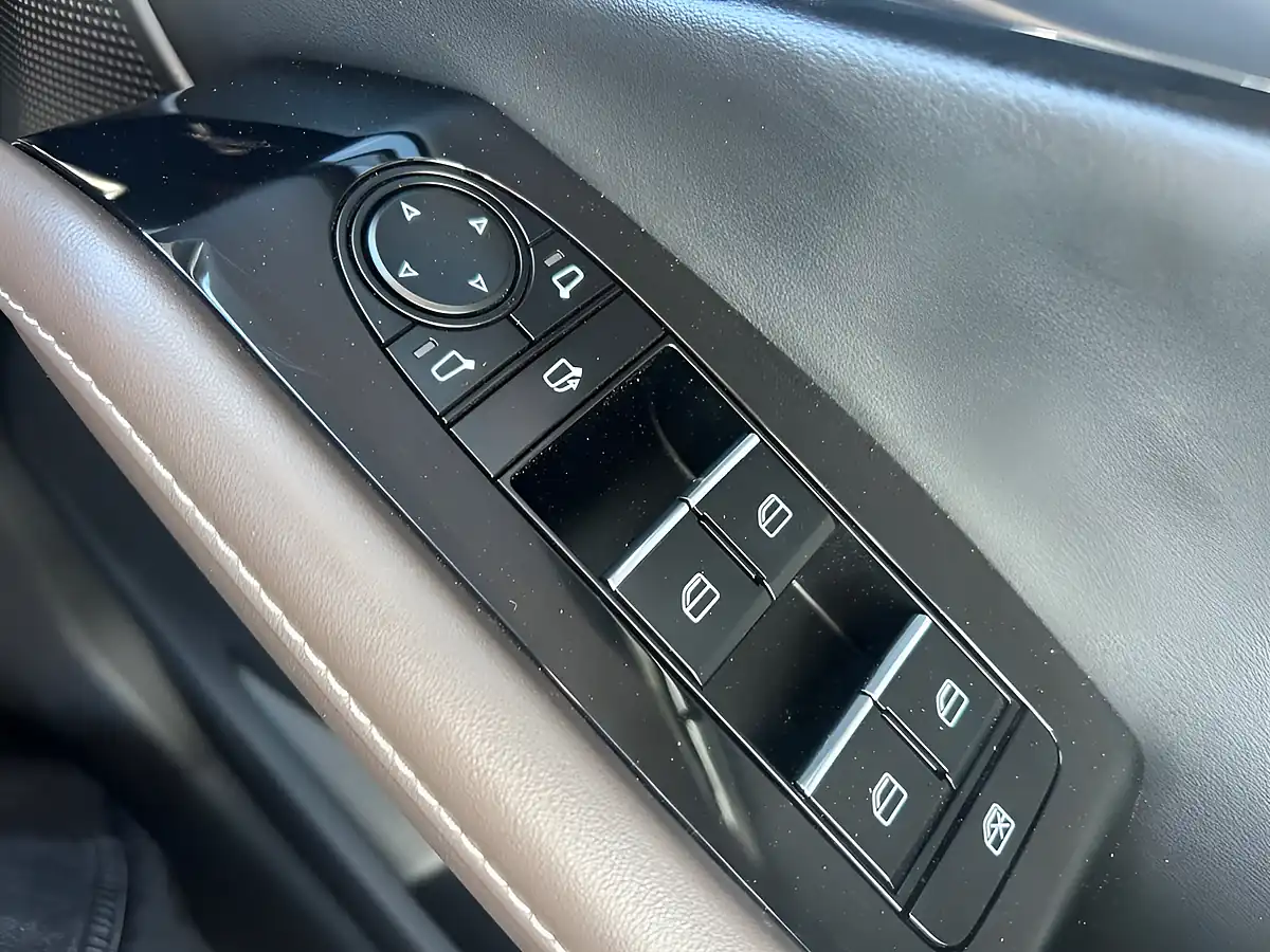 Used 2022 Mazda CX-30 GT Sport Tech Silver - Interior and Exterior details 10