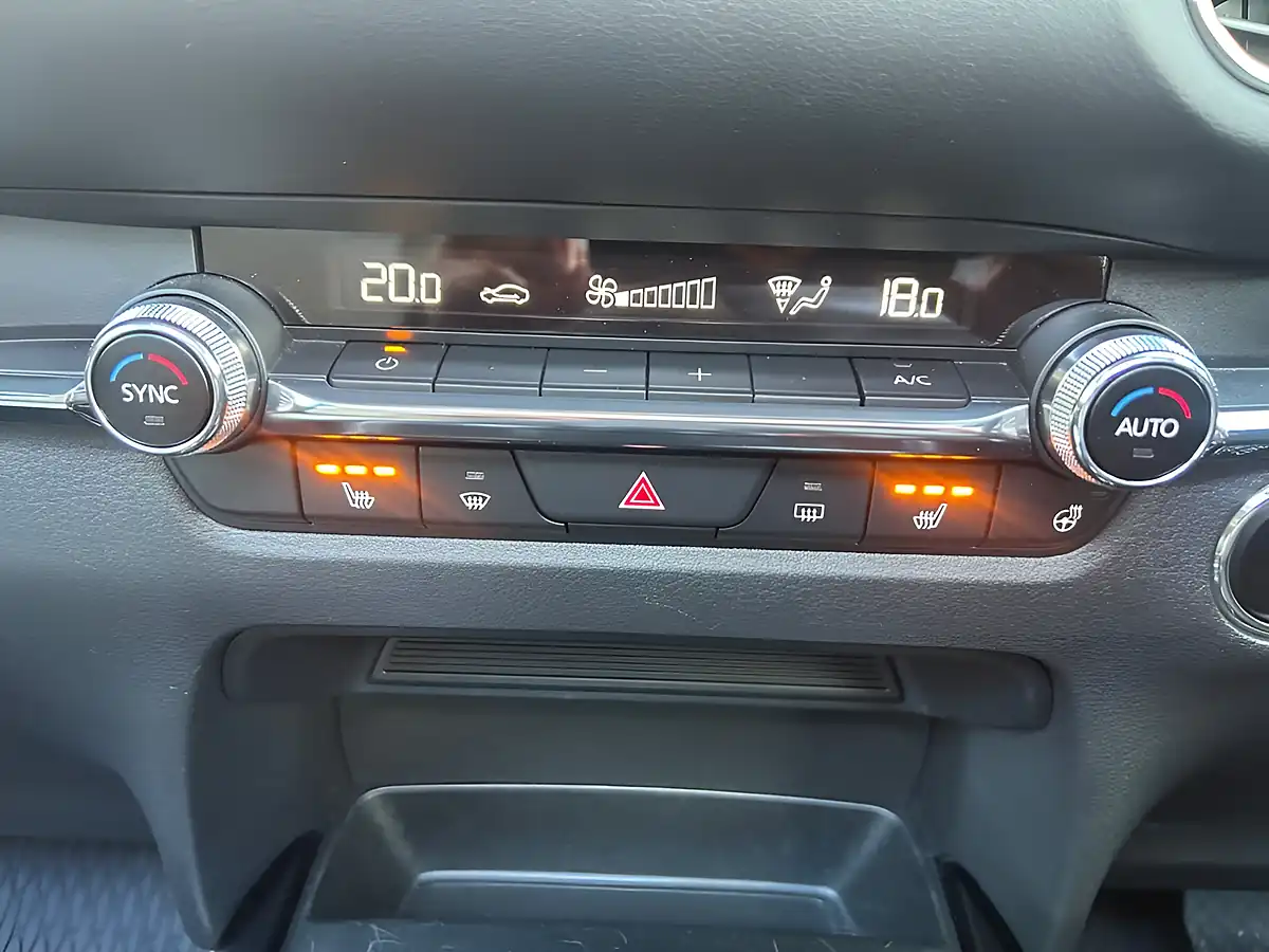 Used 2022 Mazda CX-30 GT Sport Tech Silver - Interior and Exterior details 5