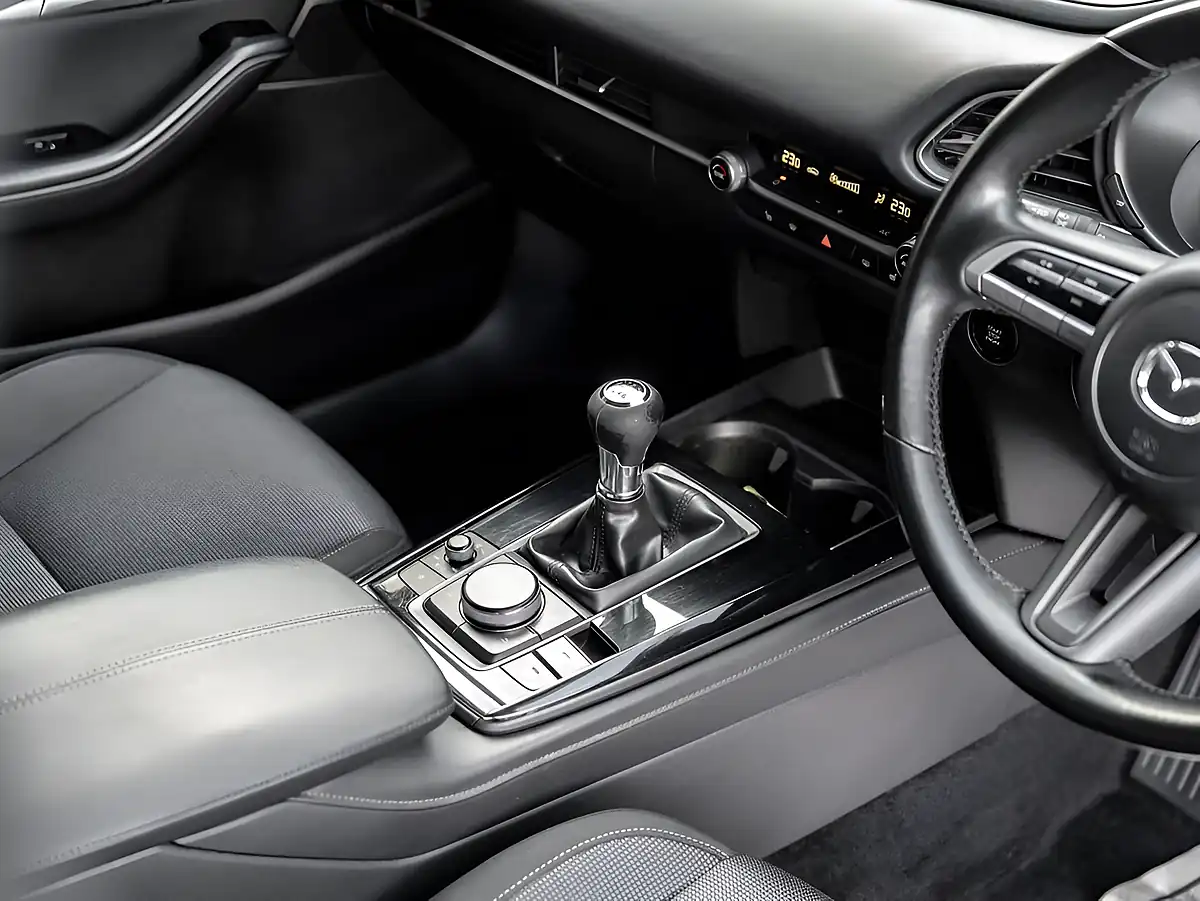Used 2022 Mazda CX-30 Se-L Lux Blue - Interior and Exterior details 6