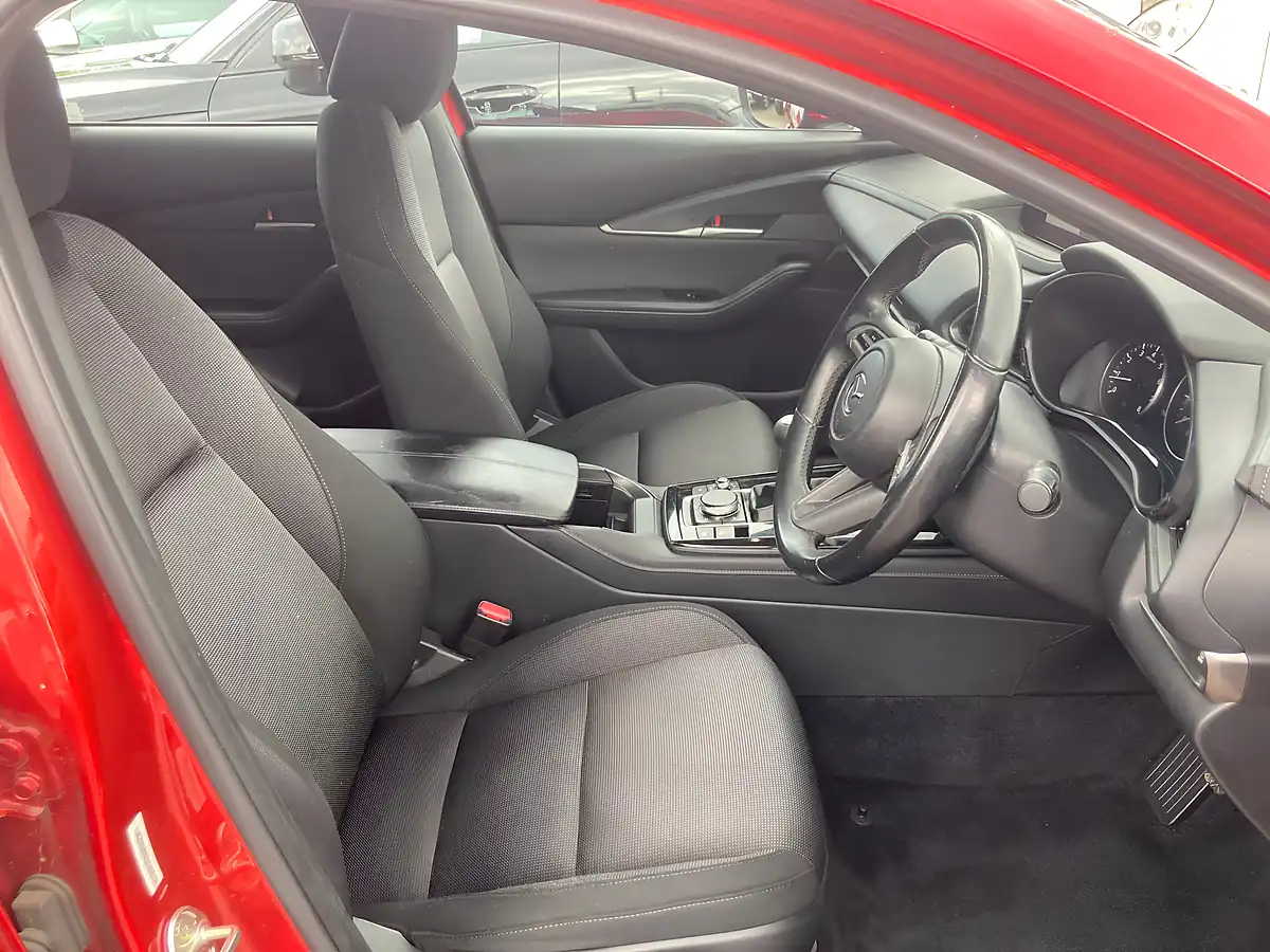 Used 2022 Mazda CX-30 Se-L Lux Red - Interior and Exterior details 18