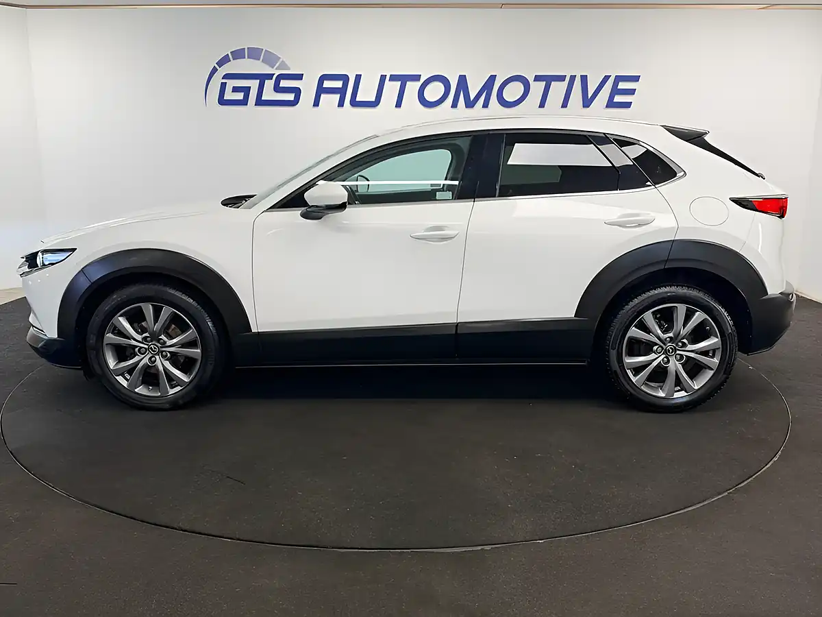Used 2022 Mazda CX-30 Sport Lux Arctic White - Interior and Exterior details 8