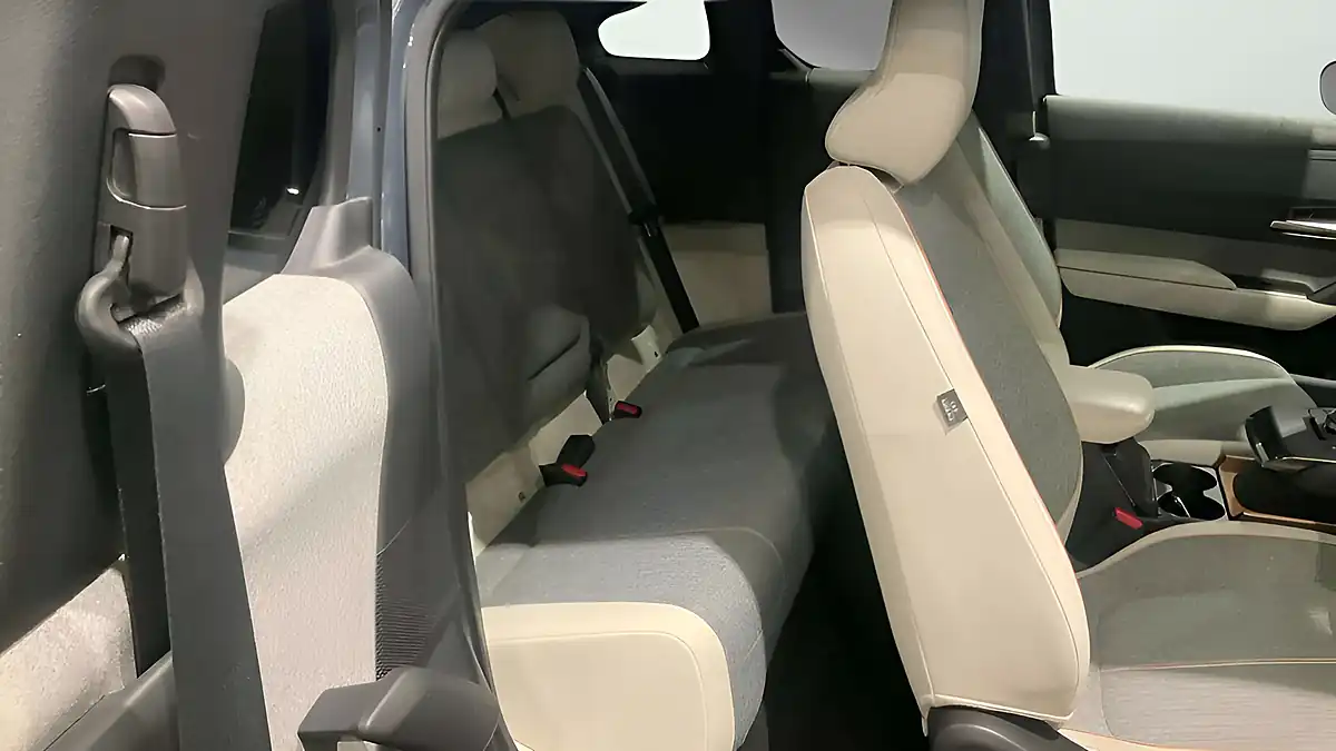 Used 2022 Mazda MX-30 GT Sport Tech Grey - Interior and Exterior details 9