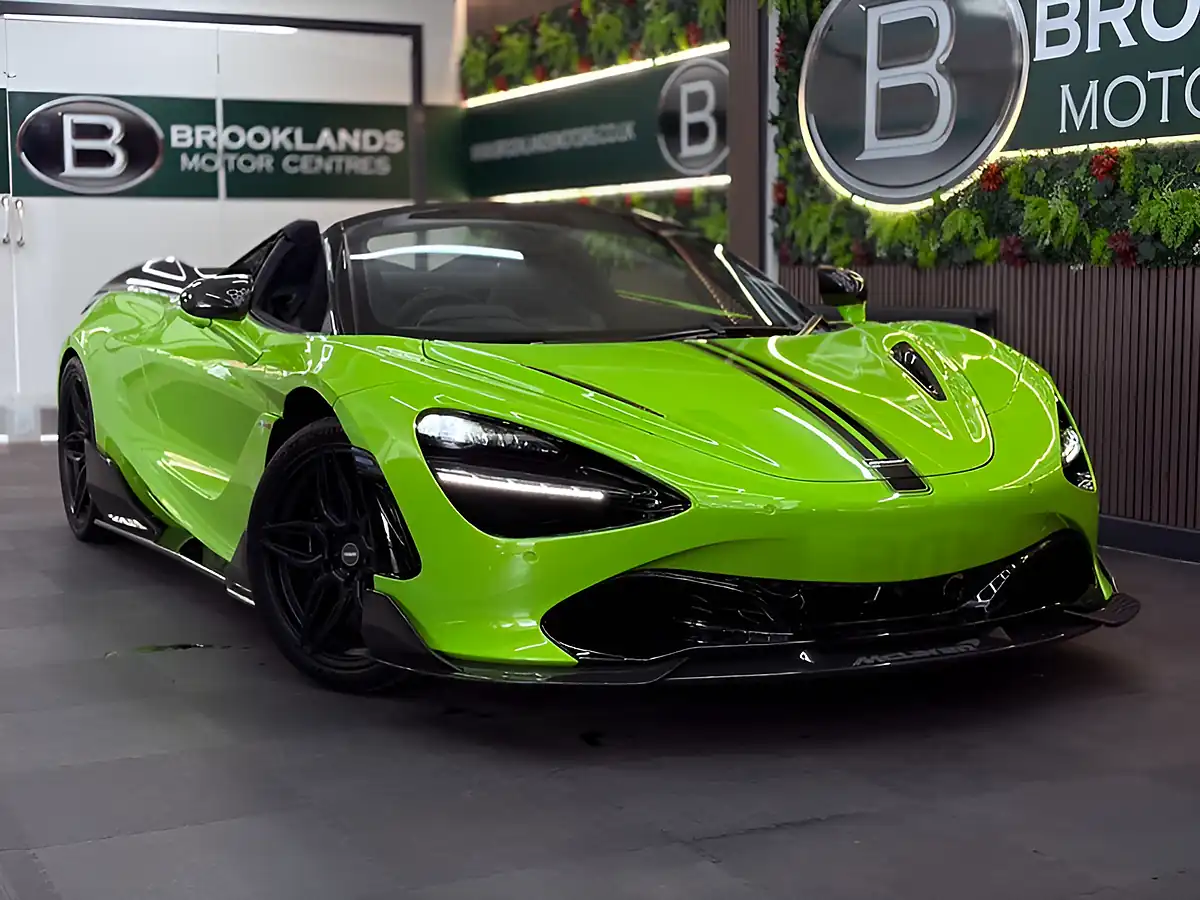 Used 2022 Mclaren 720S 3X Mclaren Services & Mclaren Warranty Green - Front View
