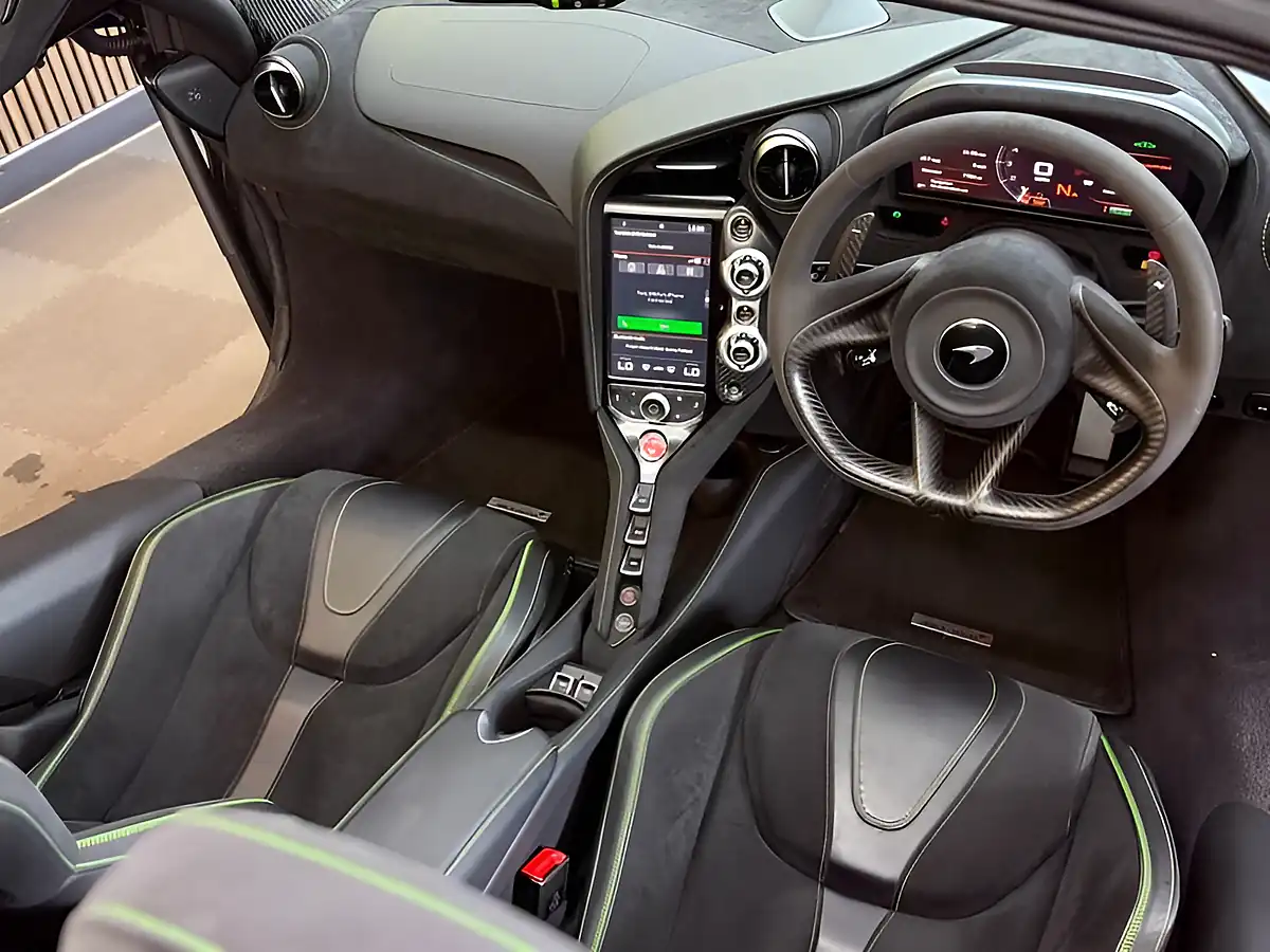 Used 2022 Mclaren 720S Green - Interior and Exterior details 10