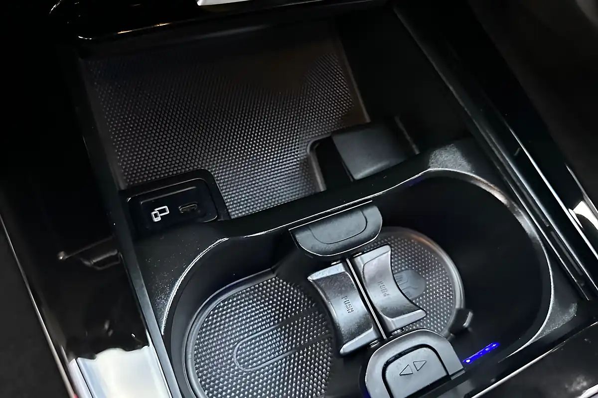 Used 2022 Mercedes-Benz Cla AMG Line (executive) Shooting Brake Grey - Interior and Exterior details 14