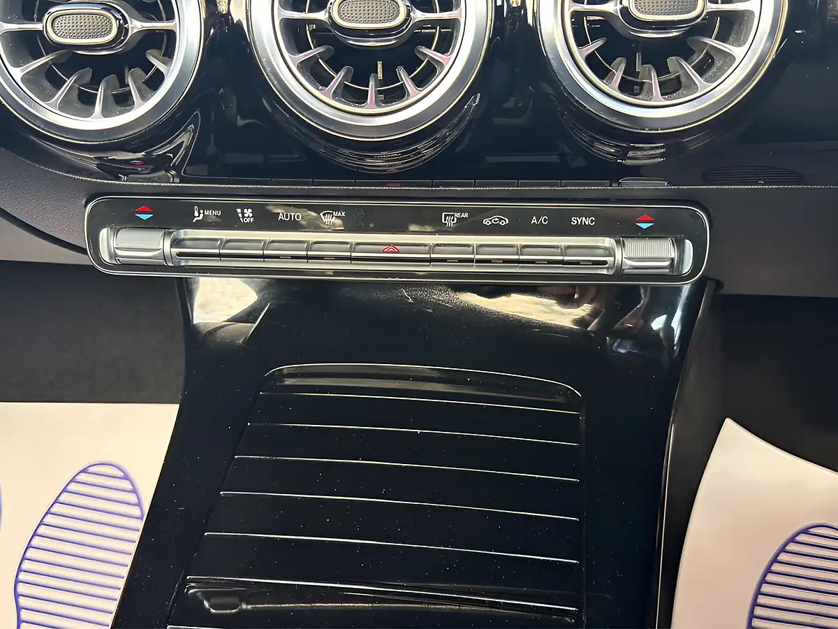 Used 2022 Mercedes-Benz Cla AMG Line (premium Plus 2) White - Interior and Exterior details 17