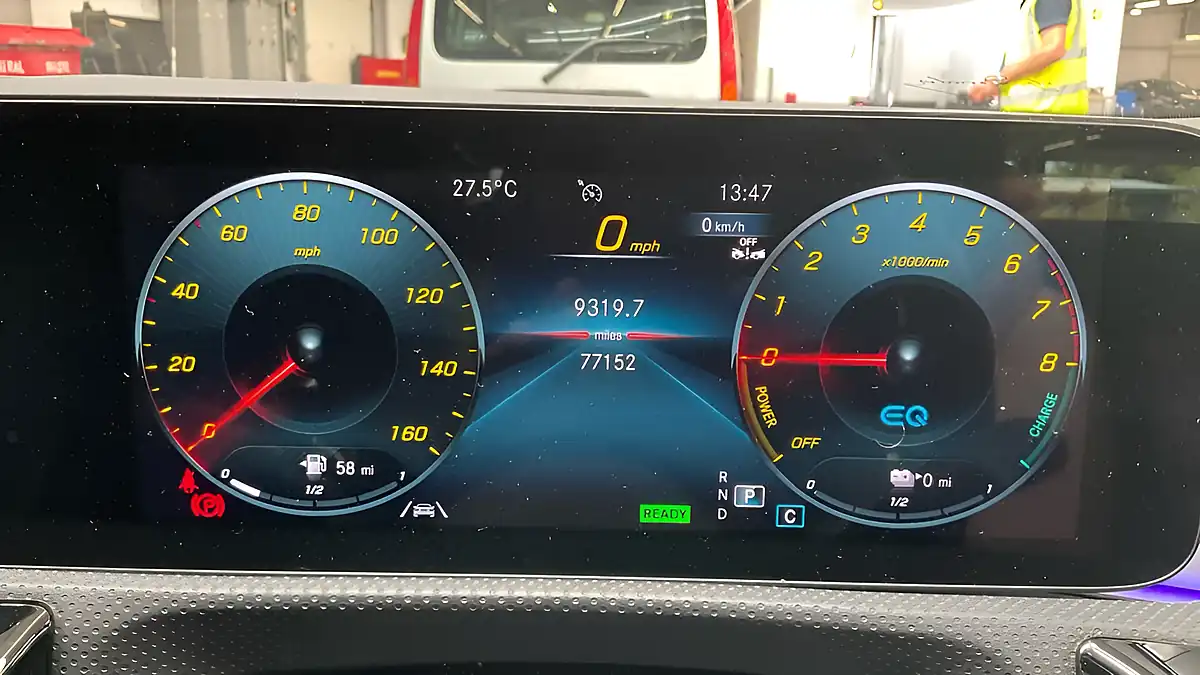 Used 2022 Mercedes-Benz Cla AMG Line (premium) White - Interior and Exterior details 9