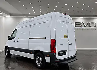 Used 2022 Mercedes-Benz Esprinter Progressive White - Interior and Exterior details 7